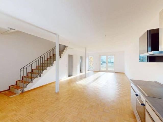 Urban. Grün. Zuhause. 7 Zimmer Reihenhaus mit Garten in Friedrichshain