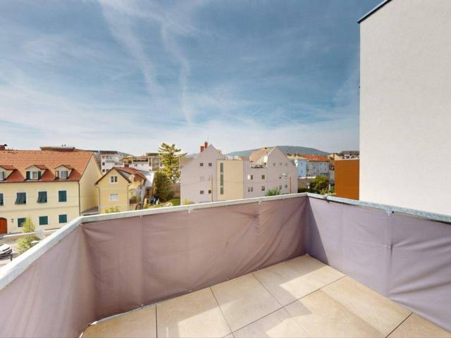Urban. Hell. Mit Balkon. – Moderne 2 Zimmer Wohnung in der Neubaugasse