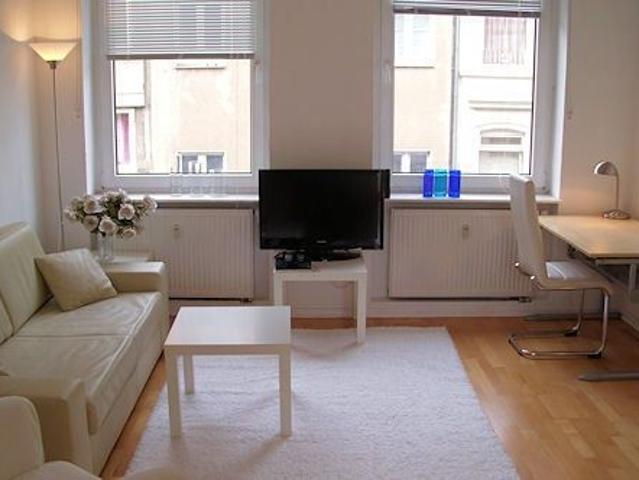 Urban Living Apartment mit Balkon Nähe Hansaring
