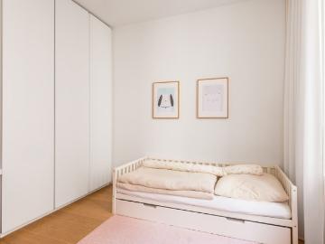 Urban Living in Schwabing: Stylische 3 Zimmer Wohnung mit Design Ausstattung