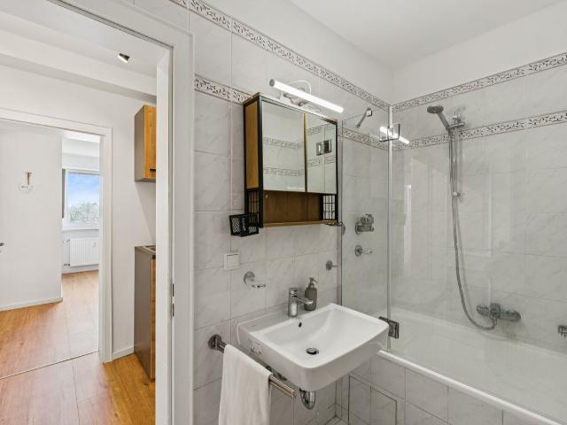 Urban Living Munich Compact & Modern, Munchen Amsterdam Apartments for Rent