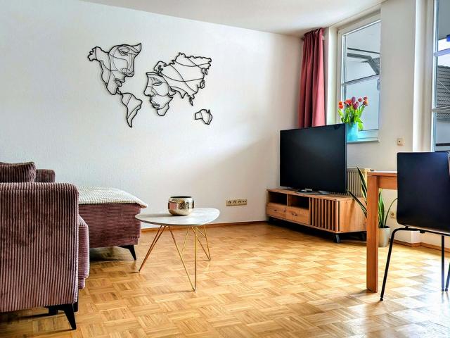 Urban & modern 2 room apartment in Sülz + parking space, Koln Amsterdam Apartments for Rent