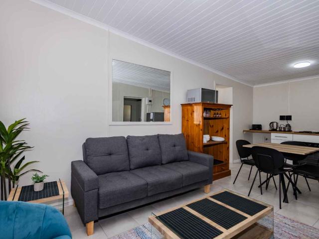 Urban Oaks Guest House