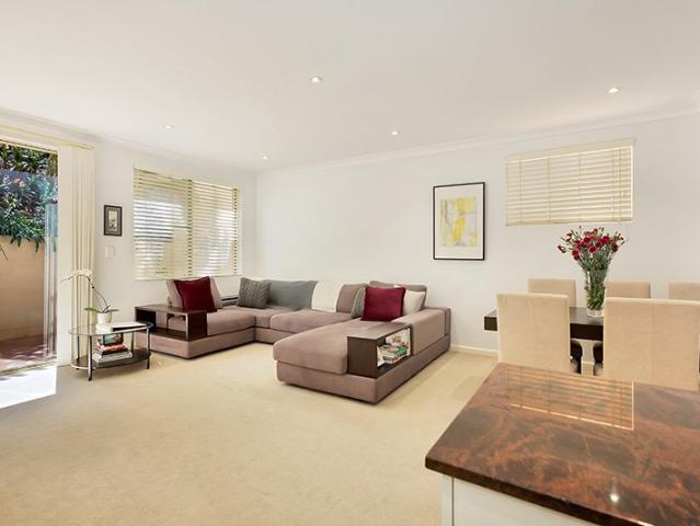 HOLDING DEPOSIT RECEIVED Viewings cancelled