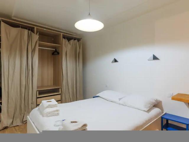 Urban Oasis: Cozy Apartment in the Heart of Paris's 19th Arrondissement