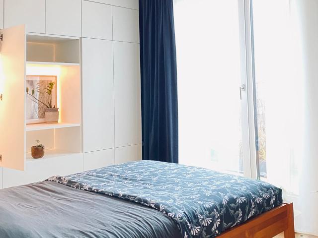 Urban Penthouse with Wide Views: Design, Private Terrace and a Quiet Escape in Lively Berlin, Berlin Amsterdam Apartments for Rent