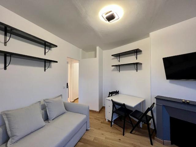 Urban Retreat in the Heart of Paris: Charm, Comfort, and Festivities, Paris Amsterdam Apartments for Rent