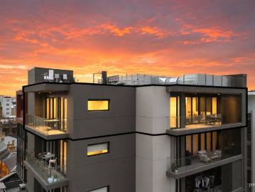 Urban scale and coastal soul vast east end escape with spectacular views