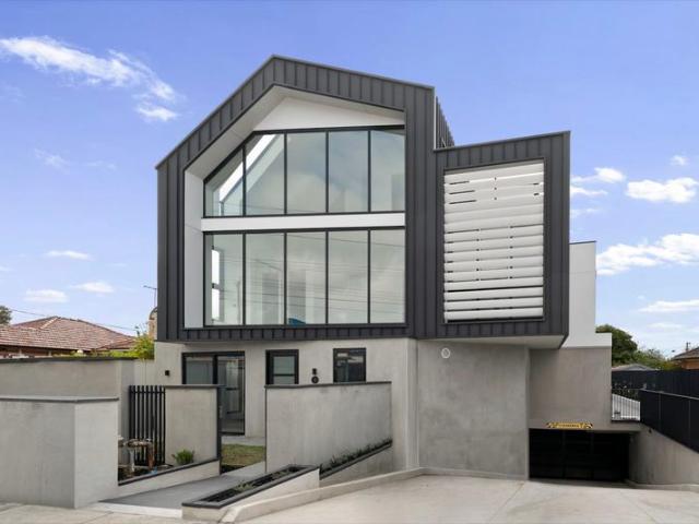 Urban Sophistication in the Heart of Altona North