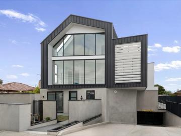 Urban Sophistication in the Heart of Altona North