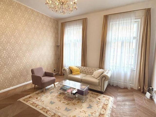 Urbaner Altbaucharme trifft modernes Wohngefühl – Ihr neues Zuhause im 9. Bezirk