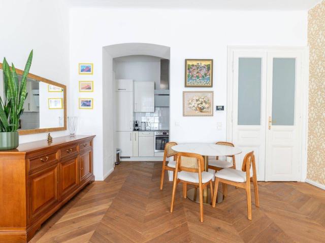 Urbaner Altbaucharme trifft modernes Wohngefühl – Ihr neues Zuhause im 9. Bezirk