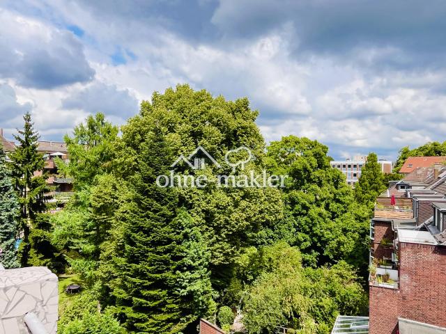 Dachterrasse mit Blick ins Grüne: Großzügige, ruhige, helle eigene Etage