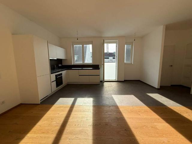 Urbanes flair nahe Naschmarkt bis 2031 vermietet 3 Zimmer Dachgeschosswohnung