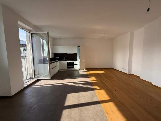Urbanes Flair nahe Naschmarkt – bis 2031 befristet 3 Zimmer Dachgeschosswohnung mit Balkon!