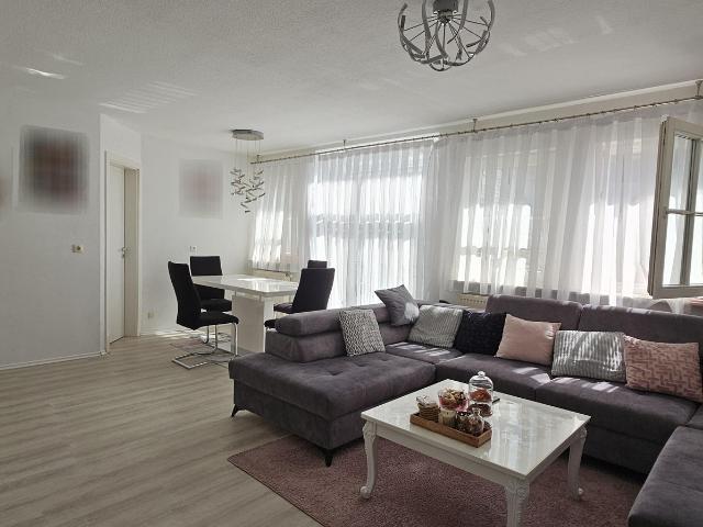 Urbanes Raumwunder: Lichtdurchflutete 4 Zimmer Maisonette im Herzen von Öhringen Provisionsfrei!