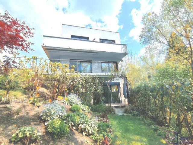 Urbanes Wohnen in Grazer Premiumlage: Gepflegtes Architektenhaus in Grün Oase