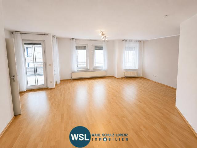 Urbanes Wohnen Moderne 2 Zimmer Wohnung mit EBK, Tageslichtbad, Balkon und Tiefgaragenstellplatz