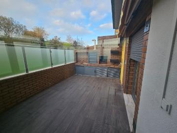 Urbanização Jardim da Amoreira, Ramada. Exclusivo T3 para Arrendamento