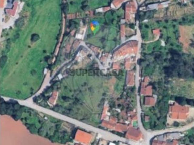 Terreno em Eiras e São Paulo de Frades
