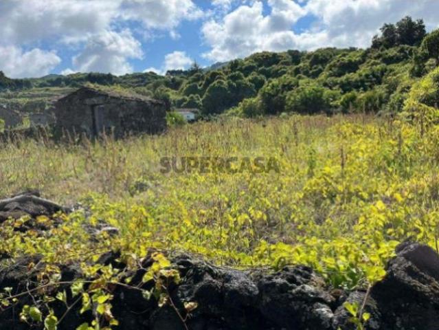 Urbanizável em Lajes do Pico