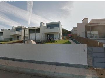 Urbis te ofrece un chalet en venta en Urbanización Santa Bárbara, Carrascal de Barregas, Salamanca