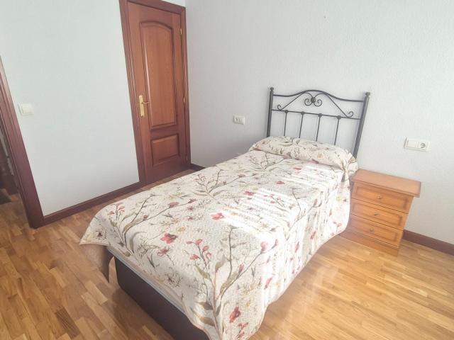 Urbis te ofrece una casa en alquiler en pleno centro de Salamanca