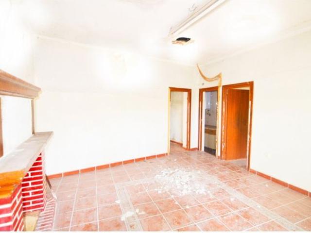 Urbis te ofrece una casa en Muñoz, La Fuente de San Esteban, Salamanca
