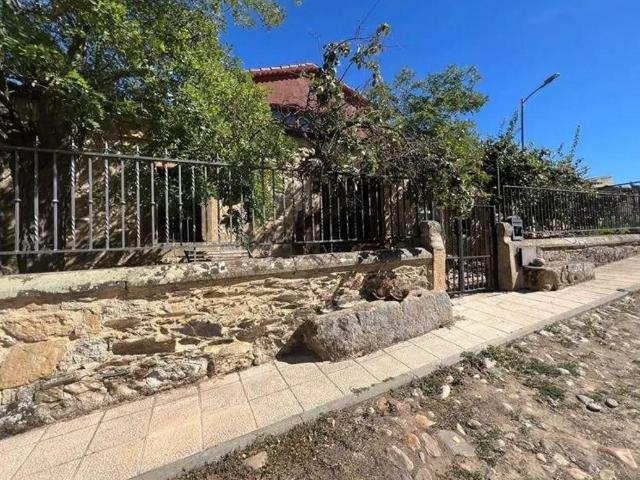 Urbis te ofrece una casa en venta en zona Santibáñez del Río, Doñinos de Salamanca, Salamanca