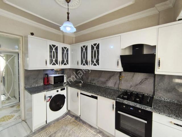 Urfa Merkezde Bakımlı Masrafsız 4 Odalı Satılık Daire