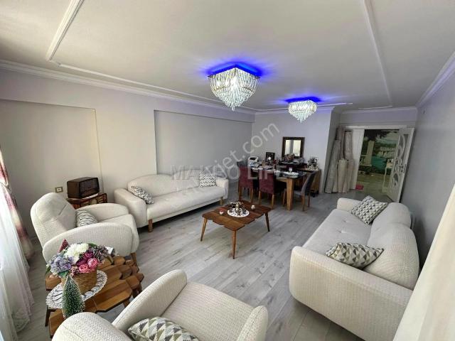 Urfa Yolu Üzerinde Full Bakımlı 4+1 Acil Satılık Daire