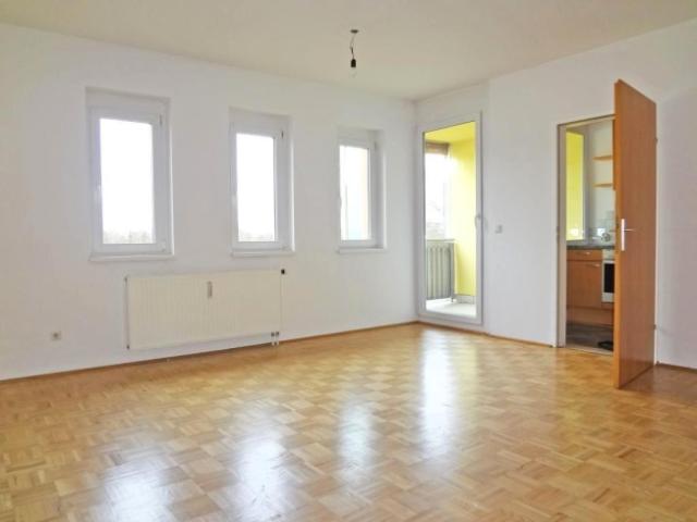 Urfahr/Katzbach – Schöne 3 Zimmer Eigentumswohnung mit Loggia, Tiefgarage nähe Universität!