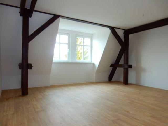 Kostenfreie Küchenübernahme vom Vormieter! Urgemütliche Dachgeschosswohnung für SOFORT!
