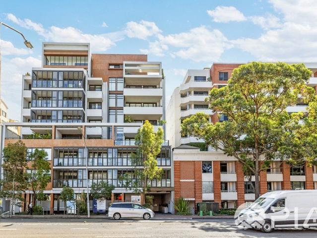 Urgent to sell! Modern One Bedroom Apartment in the Heart of Hornsby