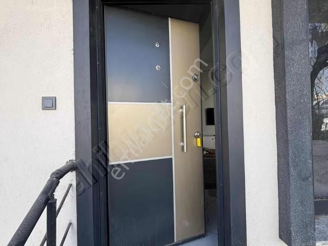 Urla Merkezde Müstakil 100 M2 Bahçeli 1+1 Dubleks Satılık Daire