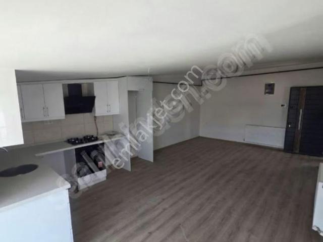 Urla Merkezde Kiralık 1+1 Daire
