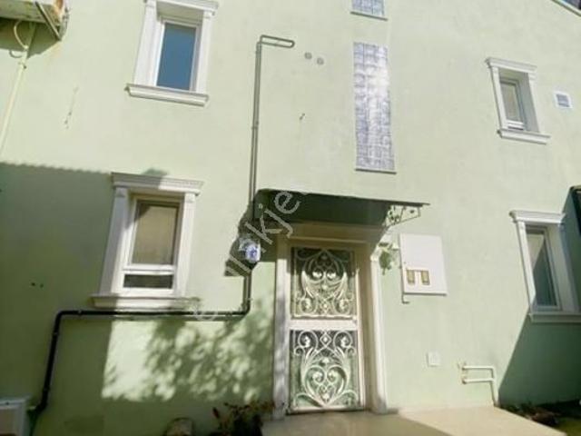 Urla Merkezde Satılık Dubleks Daire