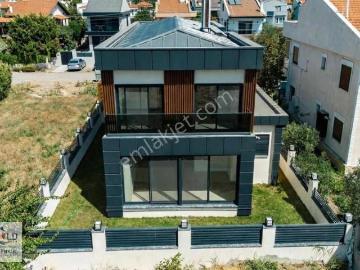 Urla, İzmir ili, Ege Bölgesi - Otopark