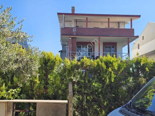 Urla Atatürk Mahallesinde Dogalgazlı Daire