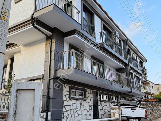 Urla Gülbahçe De Kiralık 1+1 Eşyalı Balkonlu Daire