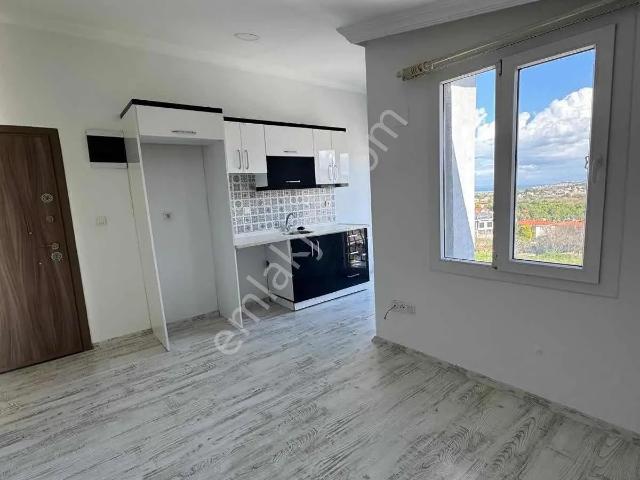Urla Yelaltı Mahallesinde Kiralık 1+1 Daire