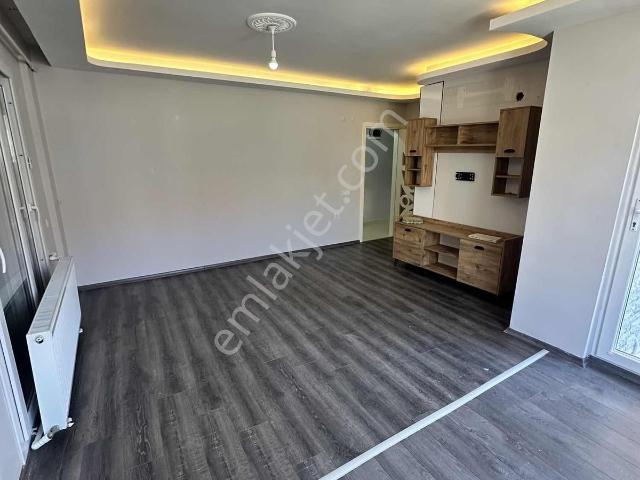 Urla Zeytinalanı Merkez De Kiralık Dublex Daire