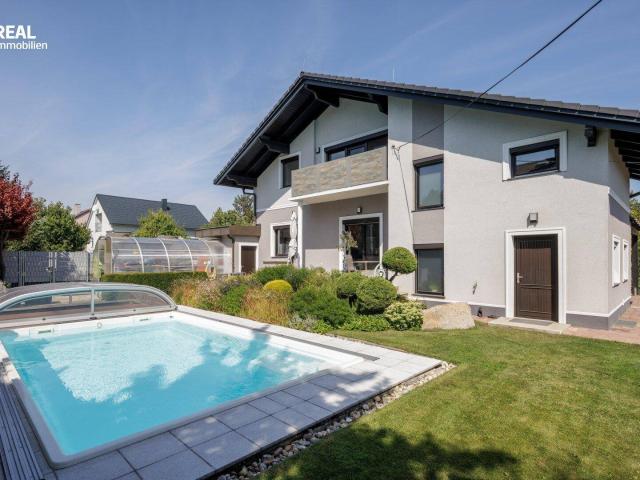 Urlaubsfeeling mit wunderschönem Haus Pool & Traumgarten