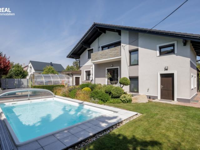 Urlaubsfeeling mit wunderschönem Haus Pool & Traumgarten