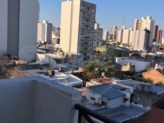 Urquiza 2500, Centro