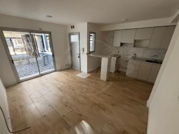 Urquiza 5400, Escalante