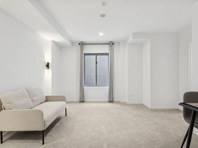 Utilities and internet included in rent 1 weeks free rent