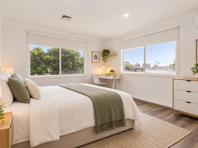 Utilities and Wifi Included Single Room with heating/cooling in Rooming House