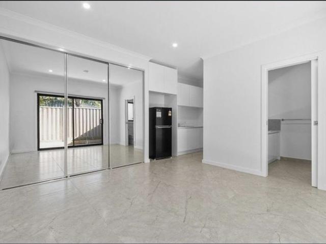 UTILITIES INCLUDED | 1 x Spacious Studios with Private Courtyard
