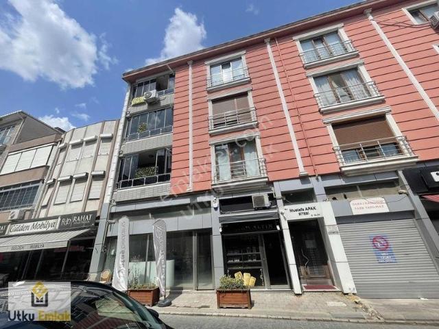 Utku Emlak'tan Çarşı Merkezinde 100m2 2+1 Kiralık Daire